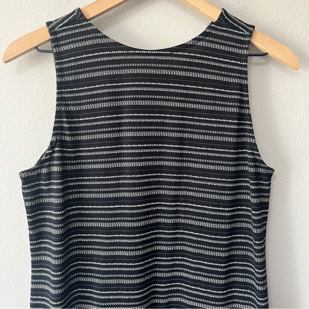 LOFT Jacquard Twist Cutout Back Midi Shift Dress Black Striped Size Small NEW - Picture 5 of 14